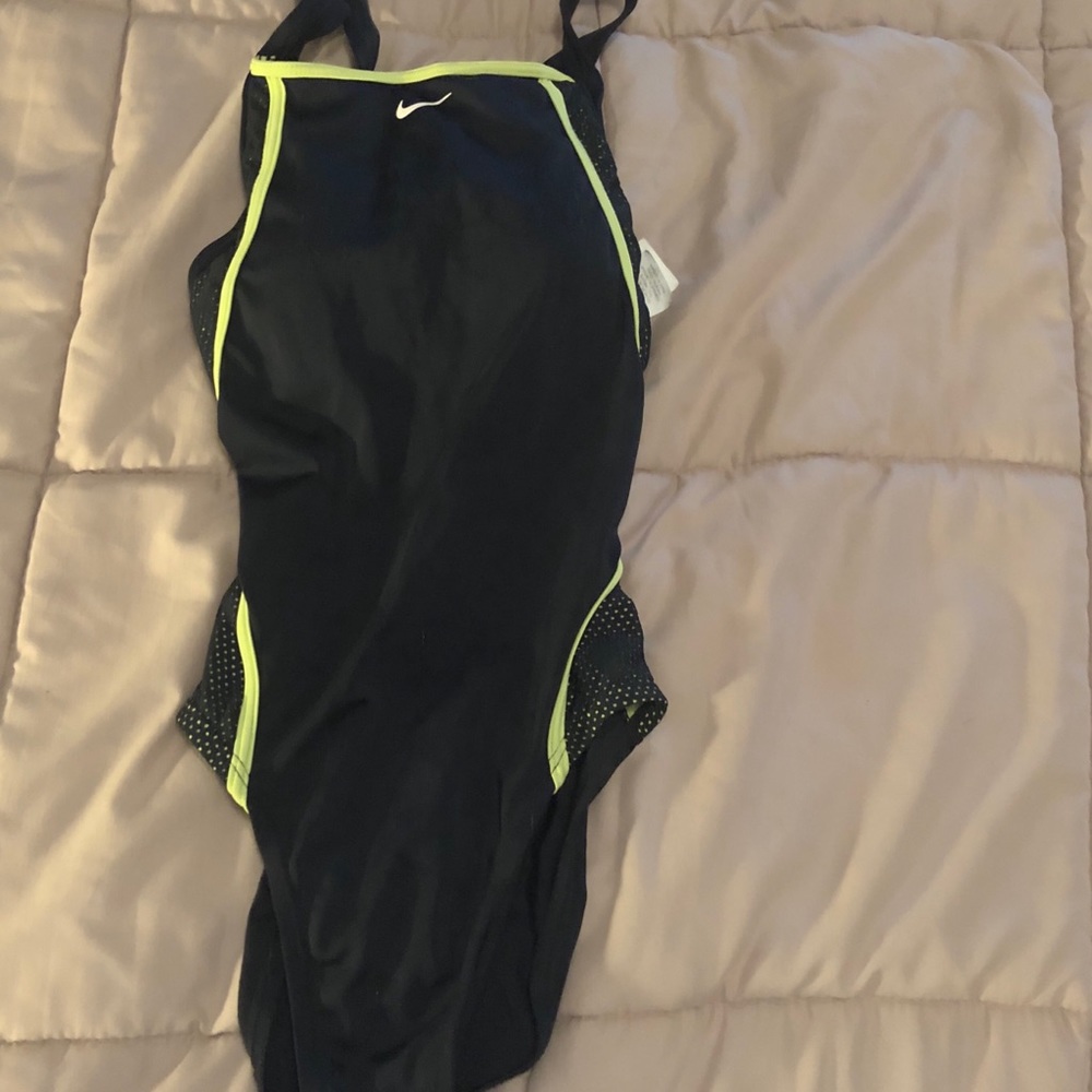 Swim suit